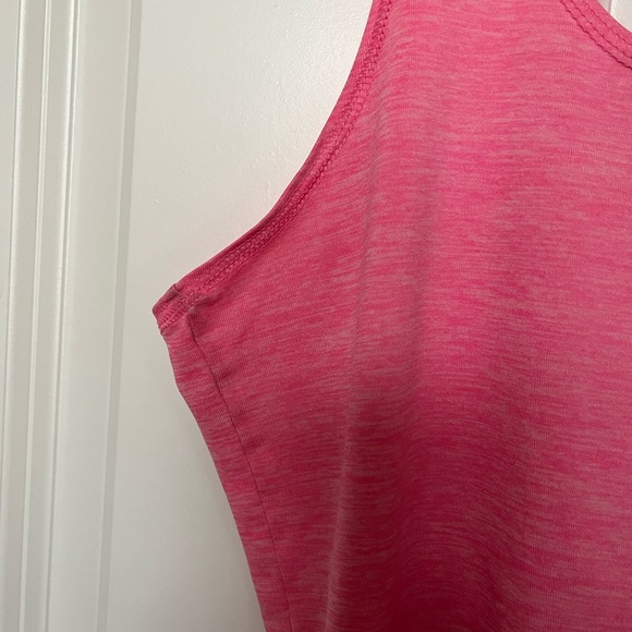 Workout tank - Picture 4 of 6